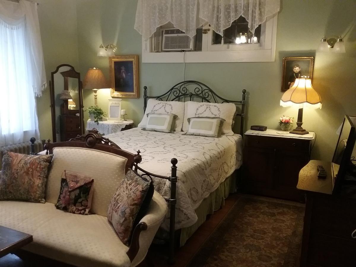Hanover House Bed And Breakfast Niagara Falls Eksteriør billede